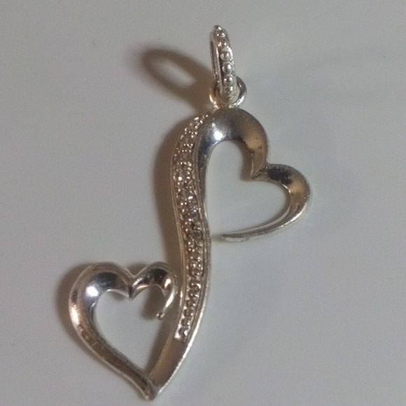 925 HEART CHARM WITH DIAMOND CHIPS - Picture 2 of 5